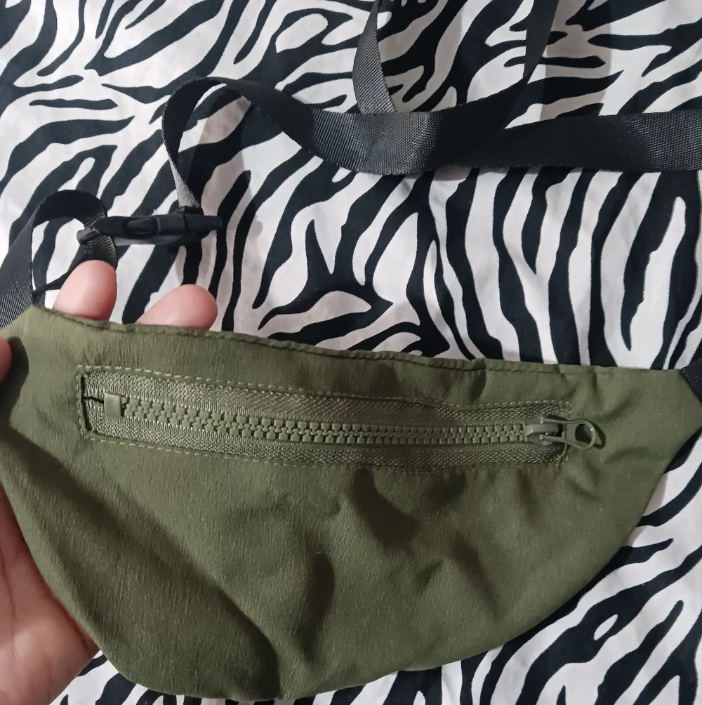 Boy Olive Green zip Crossbody Mini Bag - Picture 2 of 6